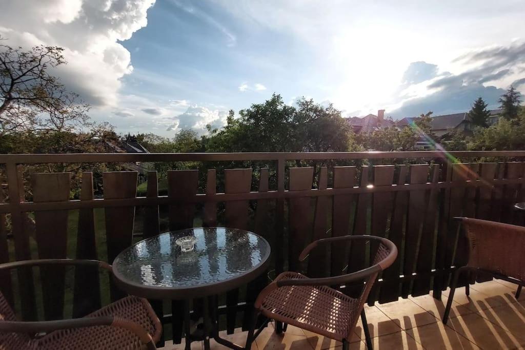 Klasicky Dum, 5 Loznic , 5 Bedrooms, Dovolenkový dom Prague