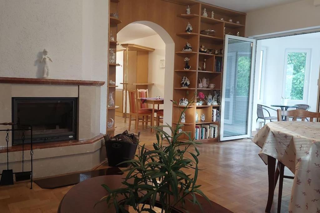 Klasicky Dum, 5 Loznic , 5 Bedrooms, Dovolenkový dom *