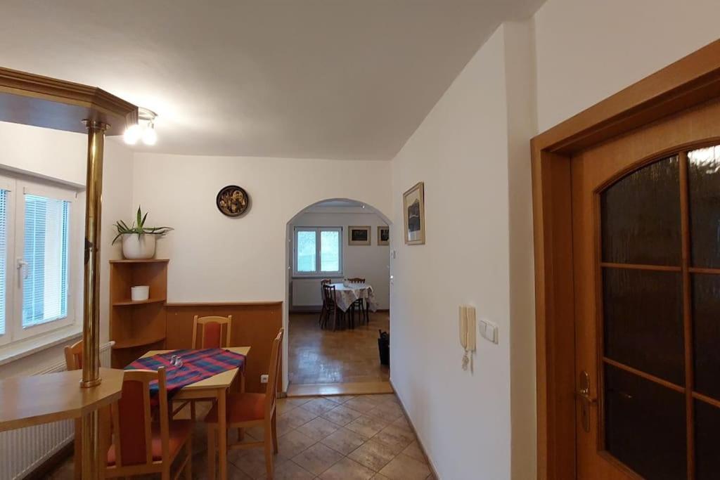 Dovolenkový dom Klasicky Dum, 5 Loznic , 5 Bedrooms,