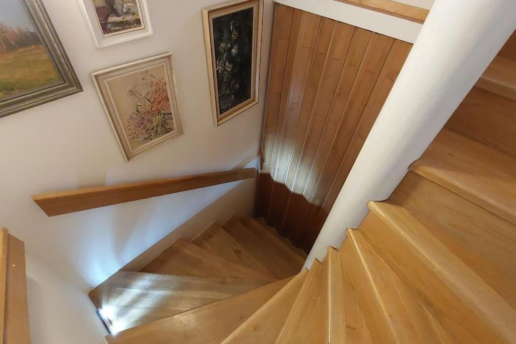 Dovolenkový dom Klasicky Dum, 5 Loznic , 5 Bedrooms, Prague