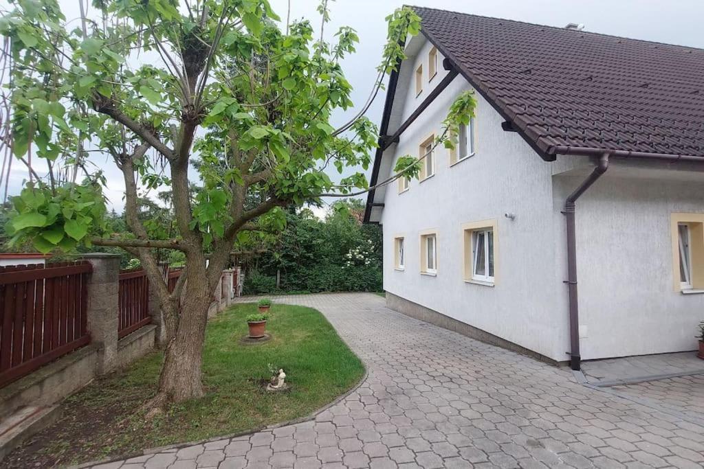 Klasicky Dum, 5 Loznic , 5 Bedrooms, Dovolenkový dom *